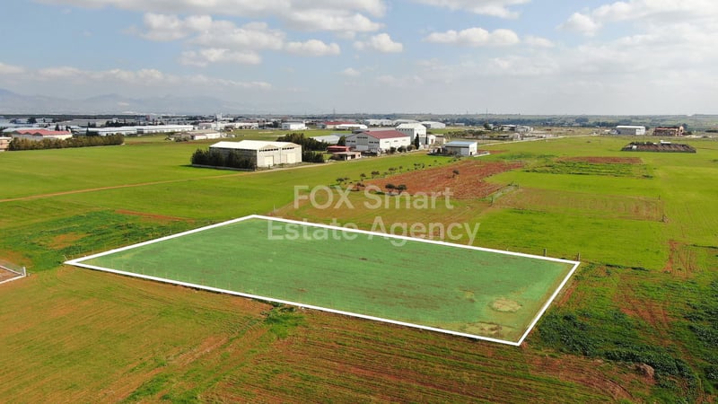Land in Palaiometocho - view 1