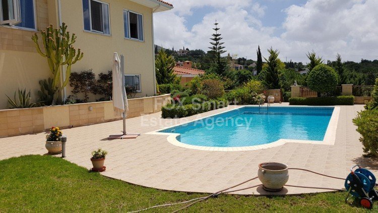 House in Tala - view 1