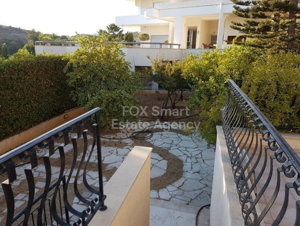 House in Agios Tychon - view 1