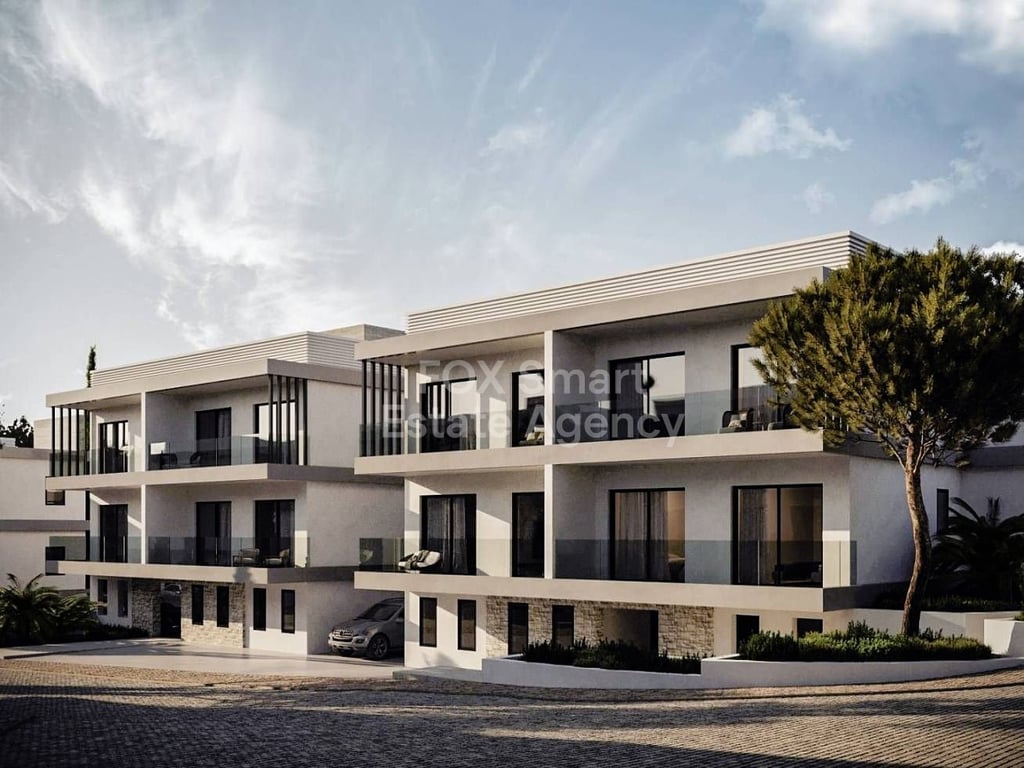 Apartment in Yeroskipou - Image 2