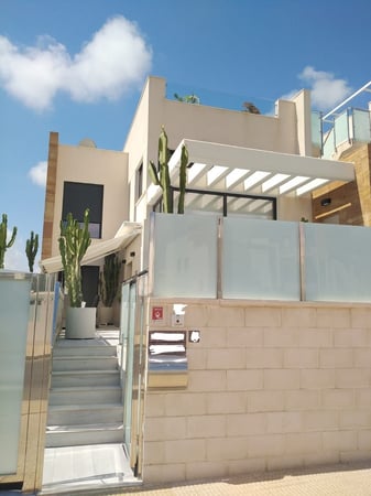 Villa in Dehesa de Campoamor - view 1