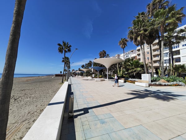 House in Estepona - view 1