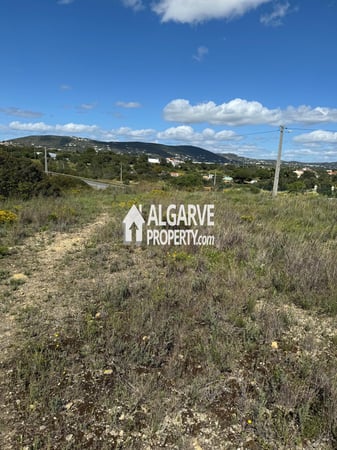 Land in Faro - view 1