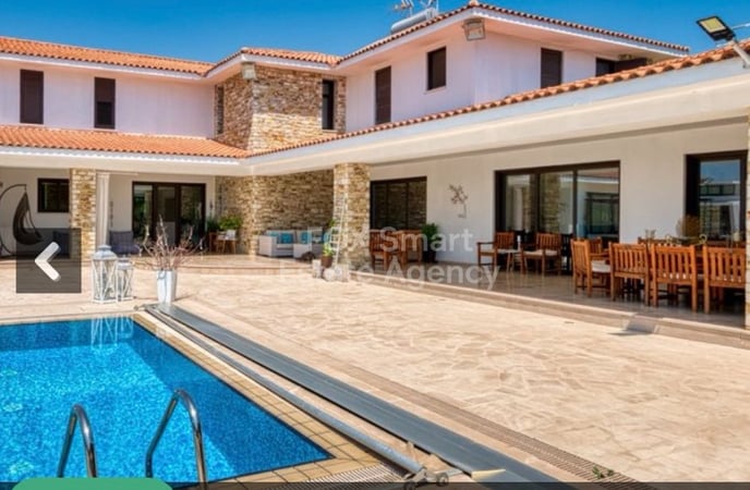 House in Meneou - view 1