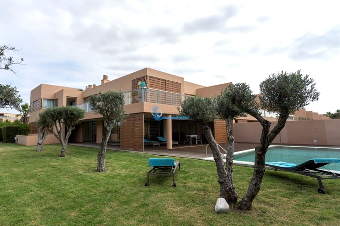 House in Guia - view 1