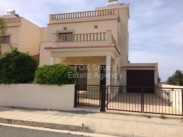 House in Pyla - view 1