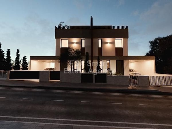 House in Ayios Athanasios (quarter) - view 1