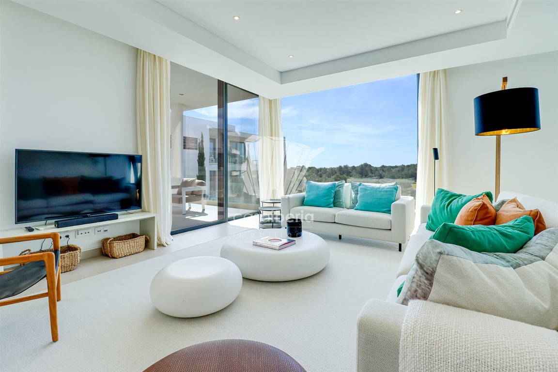 Apartment in Vila Real de Santo Antonio - Image 2