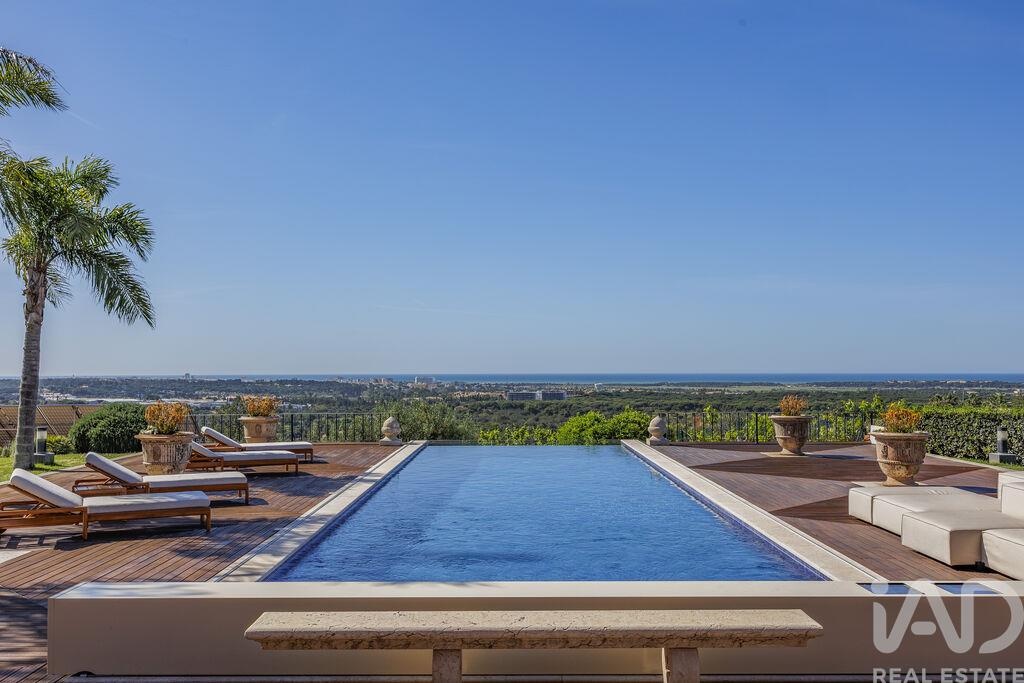 House in Loule - Image 3