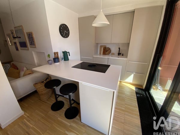 Apartment in Lordelo do Ouro - view 1