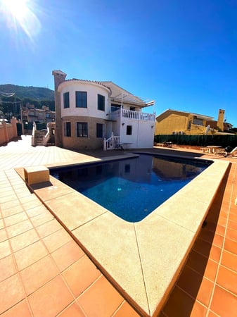 Villa in L'Albir - view 1