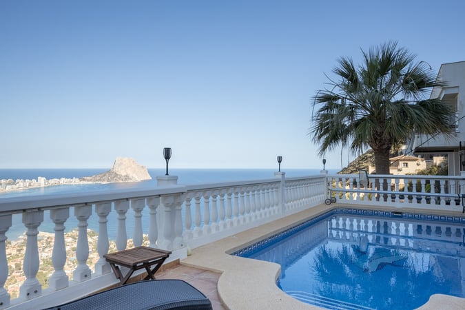 Villa in Calp - view 1