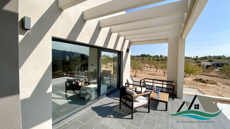 Villa in Alicante - view 1