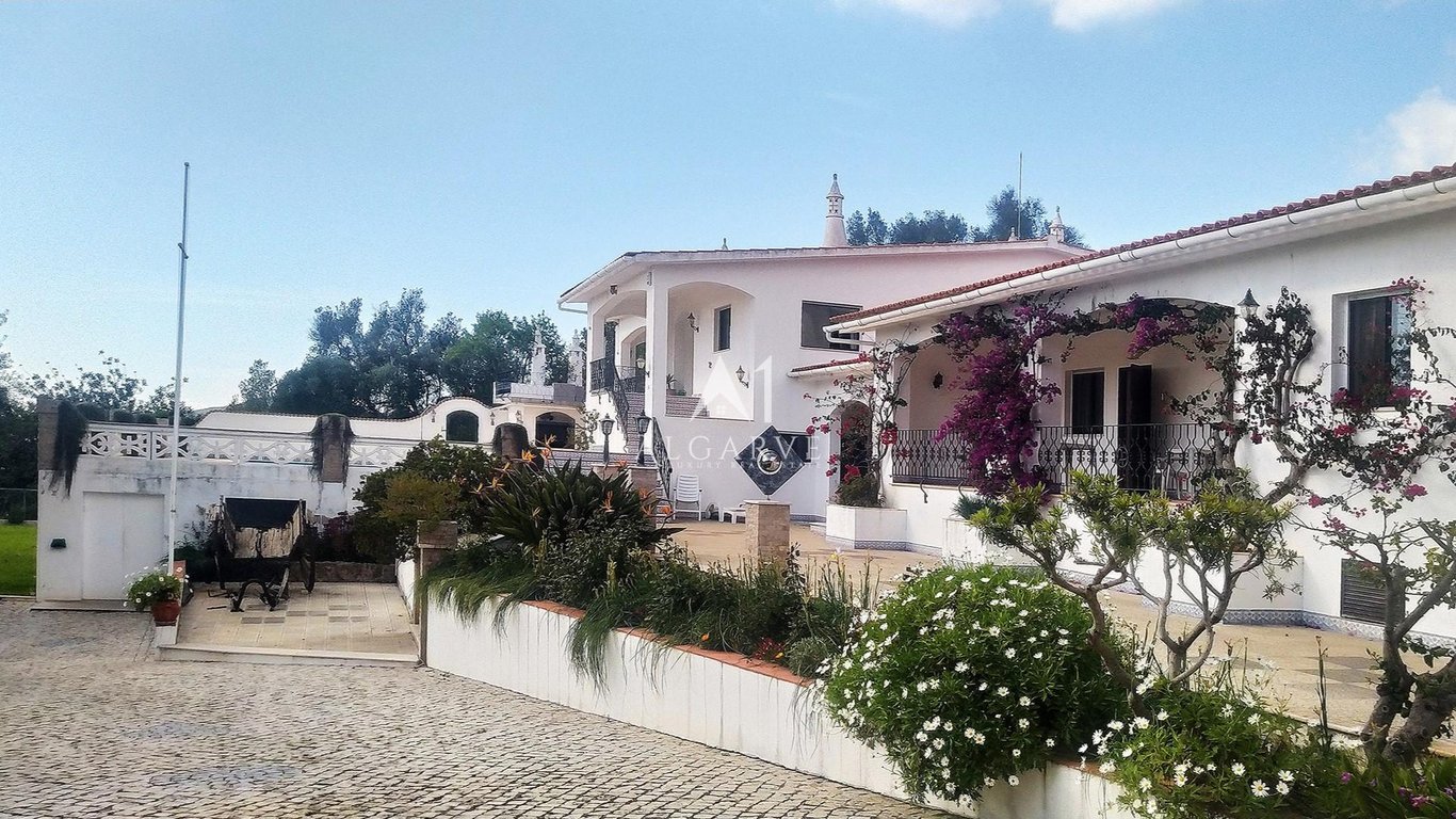 House in Almancil - Image 2