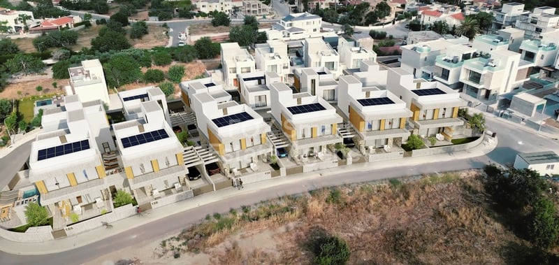 House in Konia - view 1