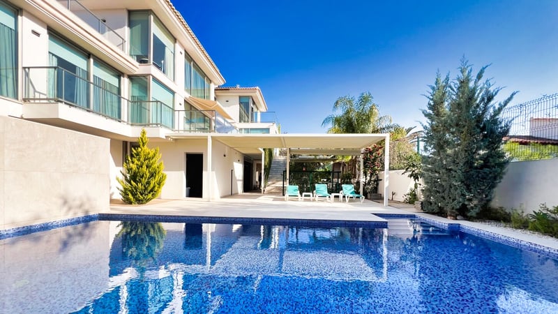 Villa in Calp - view 1