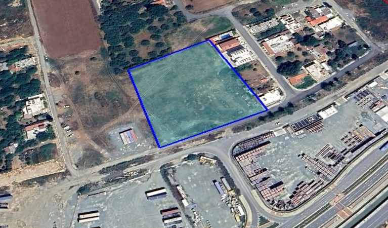 House in Zakaki - view 1