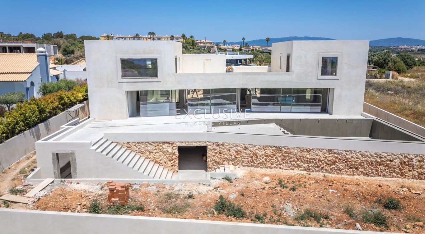 House in Lagos - Image 5