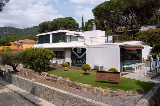 House in Cabrils - view 1