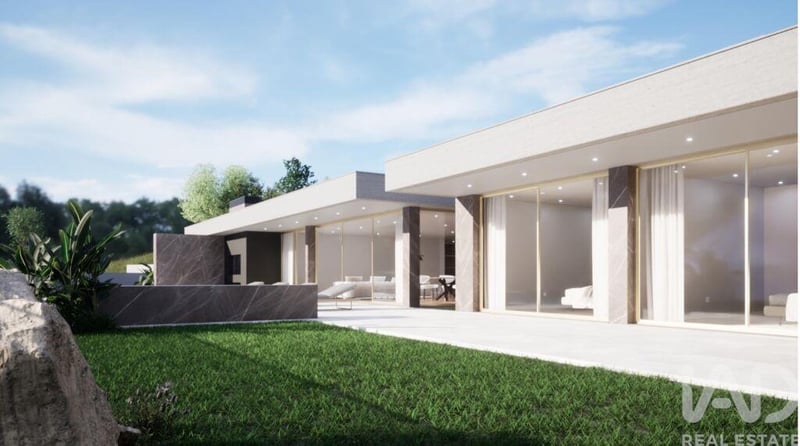 House in Funchal (Santa Maria Maior) - view 1