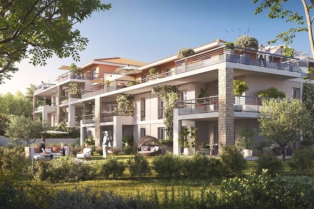 Apartment in Cannes - Image 2