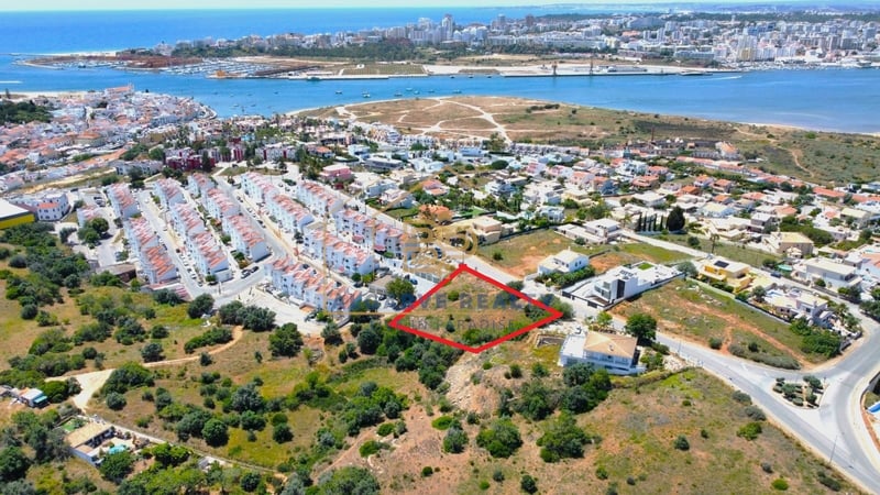 House in Ferragudo - view 1