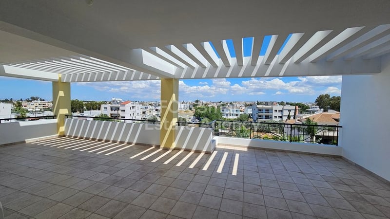 Apartment in Lakatamia - view 1