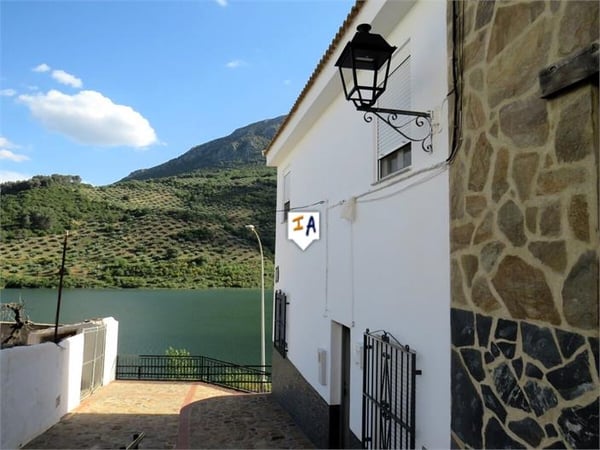 House in Las Casillas de Martos - view 1