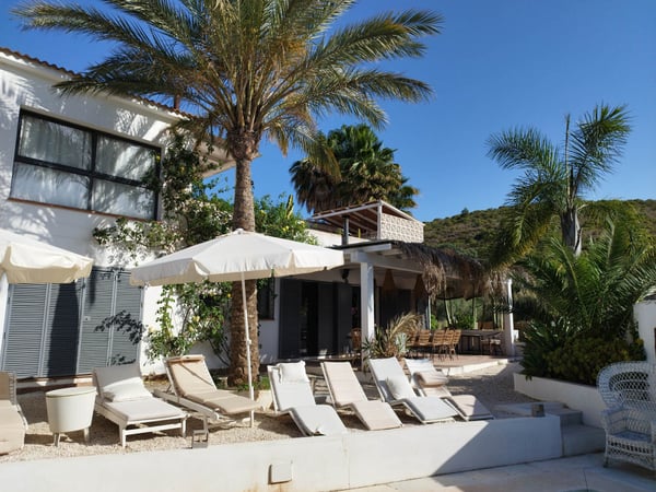 Farm, Ranch or Equestrian in Alhaurin el Grande - view 1