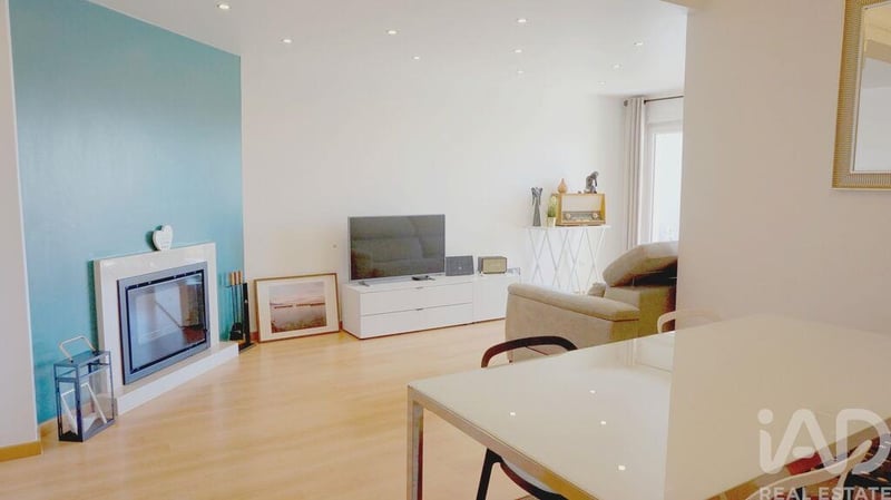 Apartment in Silveira - view 1