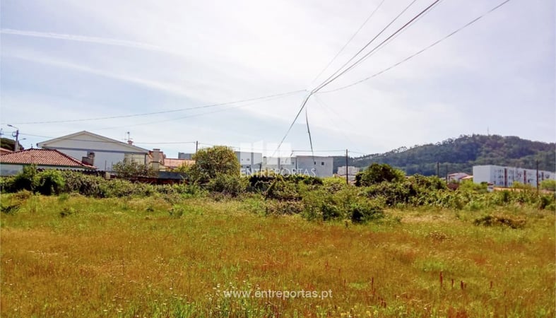 House in Darque - view 1