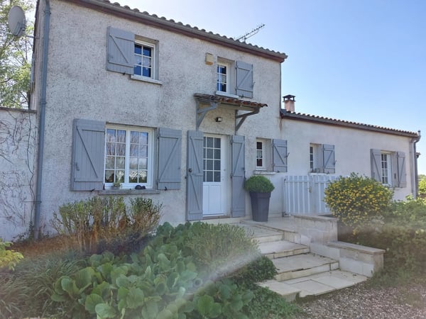 House in Jonzac - view 1