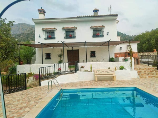 House in El Chorro - view 1