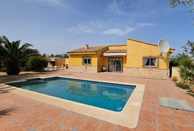 Villa in Almeria - view 1