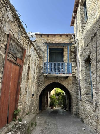 House in Pano Lefkara - view 1