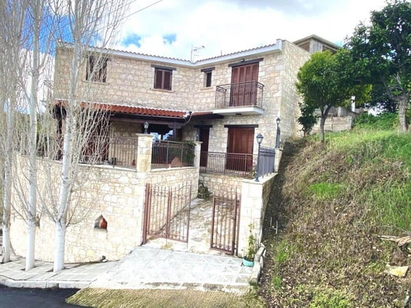 House in Lysos - view 1