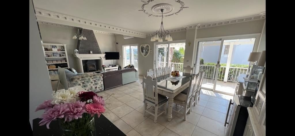 House in Pegeia - Image 4