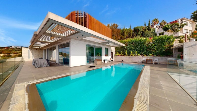 House in Tala - view 1