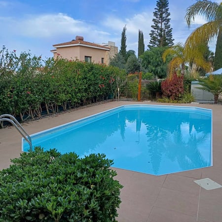 House in Kouklia - view 1