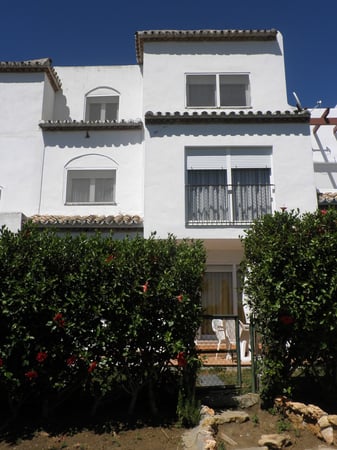House in Estepona - view 1