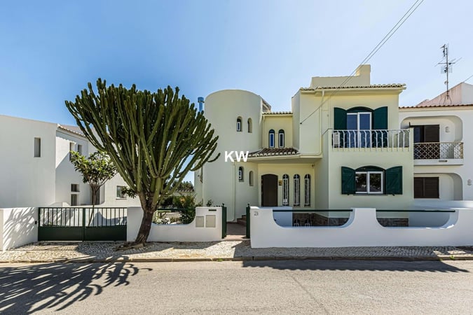 Villa in Portimao - view 1