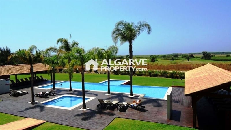 Apartment in Quarteira - view 1