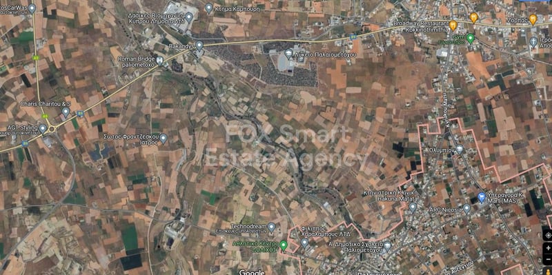 Land in Palaiometocho - view 1