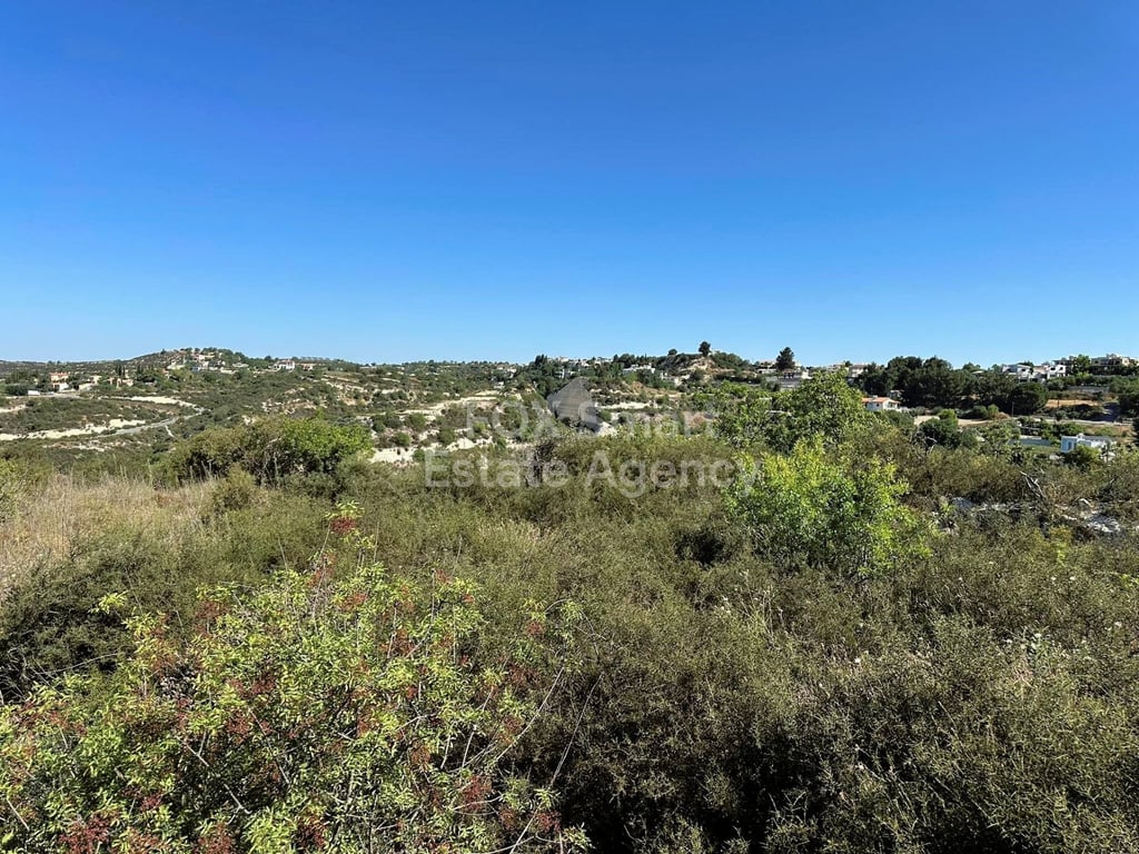 Land in Tsada - Image 2