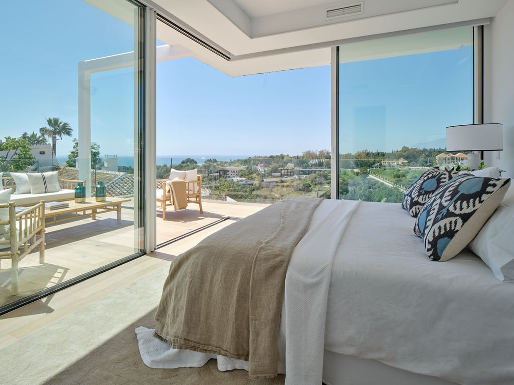 Apartment in Marbella - Image 4
