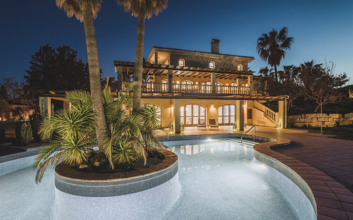 House in Estepona - view 1