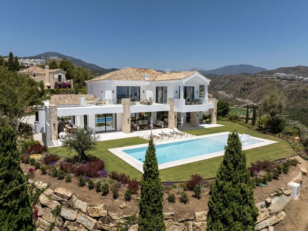 House in Benahavis - view 1
