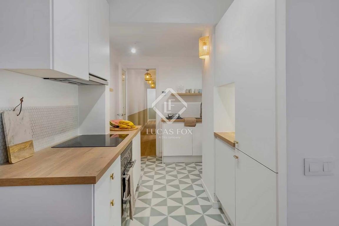 Apartment in Barcelona - Image 2