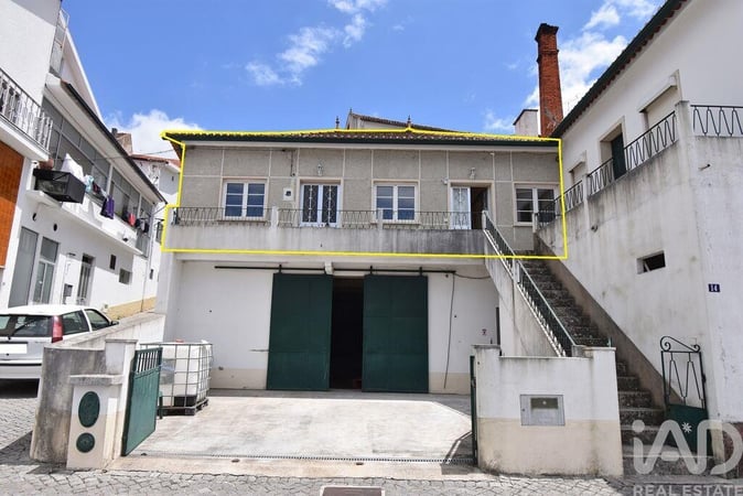 House in Penela - view 1