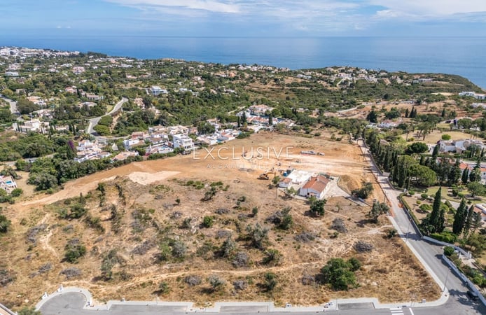 Land in Carvoeiro - view 1